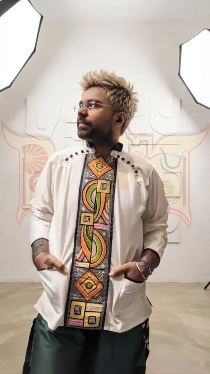 Close‑up of Boriby men’s hand‑painted premium cotton kurta with vibrant embroidered panel, geometric motifs, and decorative embellishments.